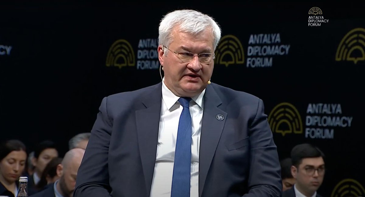 EuromaidanPress's tweet photo. Ukraine's foreign minister: "Ukraine's NATO membership should not be off the agenda."

"That’s about transatlantic security and our contribution. Ukraine now has 110 brigades with daily combat experience. It will be a real contribution to future transatlantic security and, by the way, the cheapest one," said Andrii Sybiha at the Antalya Diplomatic Forum on 12 April. 

During recent peace talks with the US, Russia reiterated its demand for guarantees that Ukraine would not join NATO and that no foreign military forces would be deployed on Ukrainian soil.

US President Trump also doesn't consider Ukraine's NATO accession "practical" and criticized his predecessor, Joe Biden, for supporting Ukraine's membership ambitions.