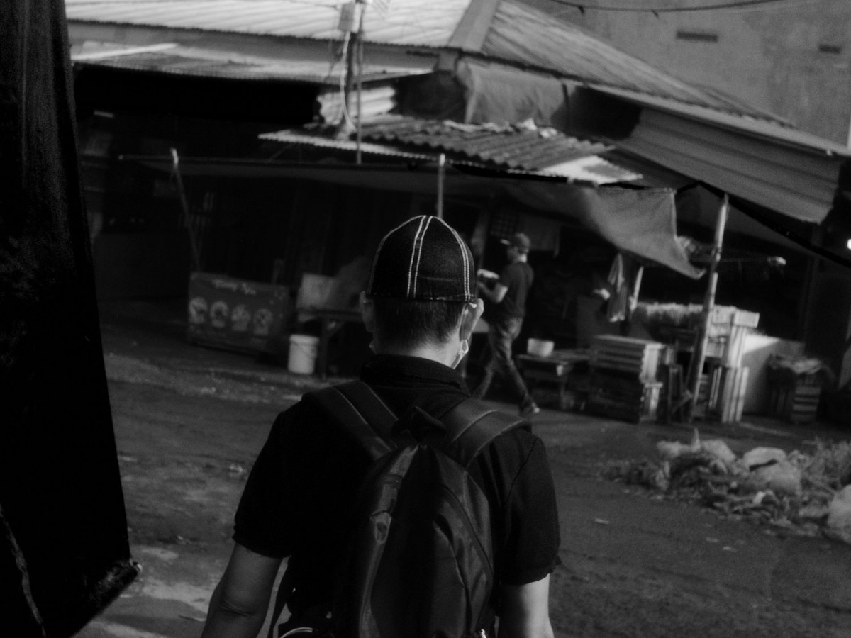 bimoindrarto's tweet photo. Tapi sayang, mungkin karna body-nya yang kecil, kameranya jadi cepet panas dan batrenya juga cepet habis. Untungnya bisa dicas pake cable type-c, yang juga bikin transfer file ke HP jadi cepet dan sat set https://t.co/LAKzlr0sFF