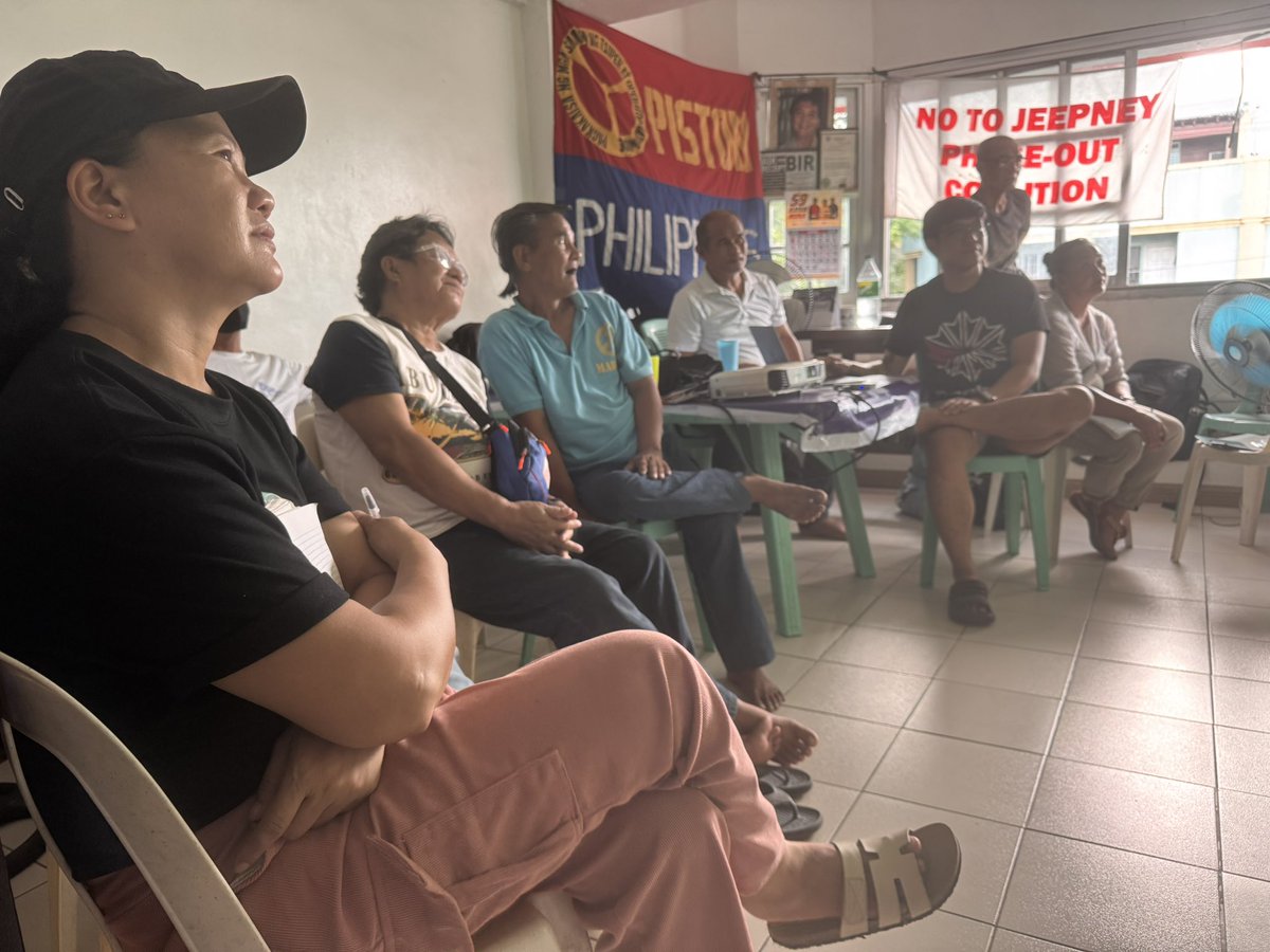 rodaschoolph's tweet photo. 🛣️ SINO ANG NAKIKINABANG SA BAGONG TEKNOLOHIYA? 🔋🍃

Ngayon araw, naglunsad tayo ng talakayan hinggil sa mga epekto ng EVIDA Law at ang nakahaing Magna Carta of Tricycle Drivers and Operators sa Kongreso na layong magsulong ng “modernisasyon” ng mga traysikel sa bansa. https://t.co/MDUxL78cbL