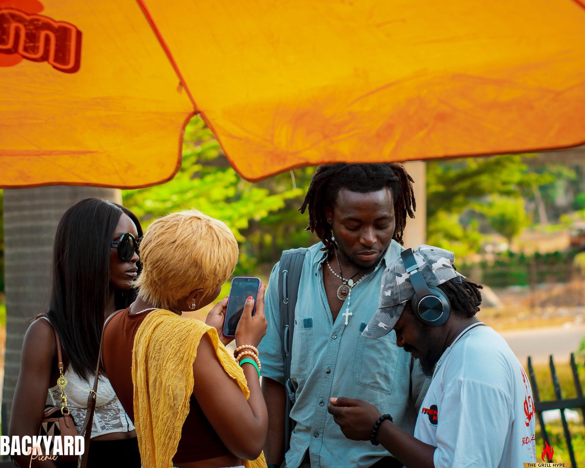 When Abuja creatives link up, magic happens. Let’s normalize more intentional collabs. 

When Music x Fashion x Media x Art 
⬇️⬇️⬇️