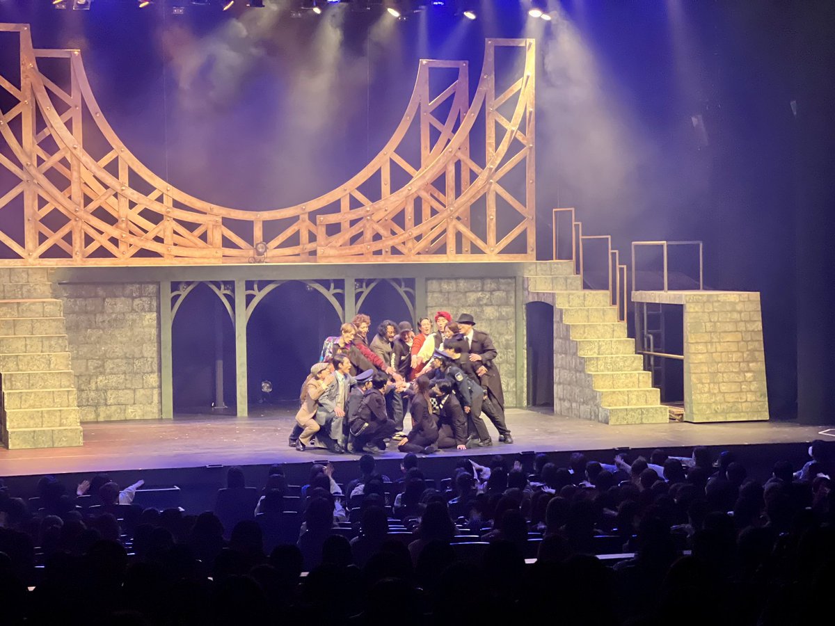 criminalfour4's tweet photo. 全公演無事に完走しました！！🙌🙌

皆さまに支えられて
素晴らしい大千穐楽を迎えることができ
心より感謝しております🙏

ご観劇くださった皆さま、
応援してくださった皆さま
ありがとうございました！！！！

出演者・スタッフ 一同

#クリフォー
#スペシャルカテコ
#手を合わせよう🫳 https://t.co/FAJOdiph9L
