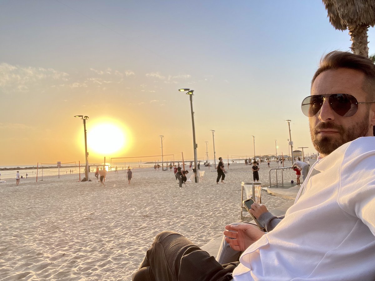 jordanerasmus's tweet image. Most founders overbuild. Then pray.

We built @RetentionStudio to flip that:
→ Idea
→ Test
→ Tweak
→ Launch
→ Scale

No dev team. No waiting. Just speed, insight &amp;amp; impact.
The riskiest move? Standing still.

#GTM #BuildInPublic #TestAndLearn #SpeedToImpact #RetentionStudio