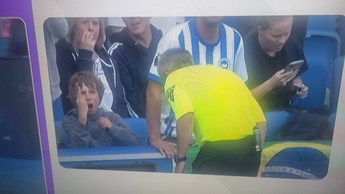 Bless. 👼I'm sure his parents are so proud #EPL