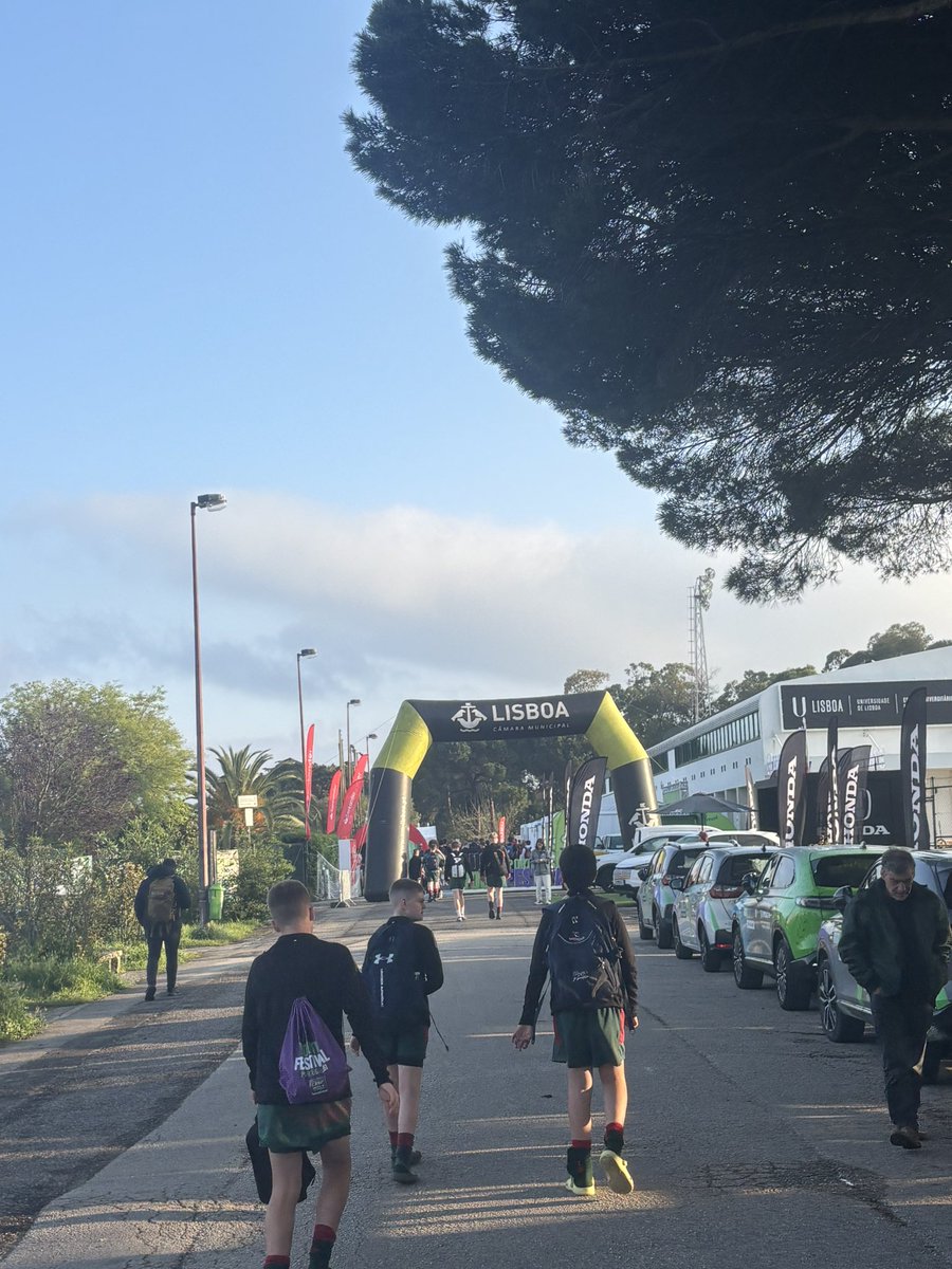 🏉🇵🇹Day 2! Red team enter the cup QF at 10:40, Green team narrowly miss out on the cup by 1 place! They enter the Plate QF at 9:50🏉🇵🇹