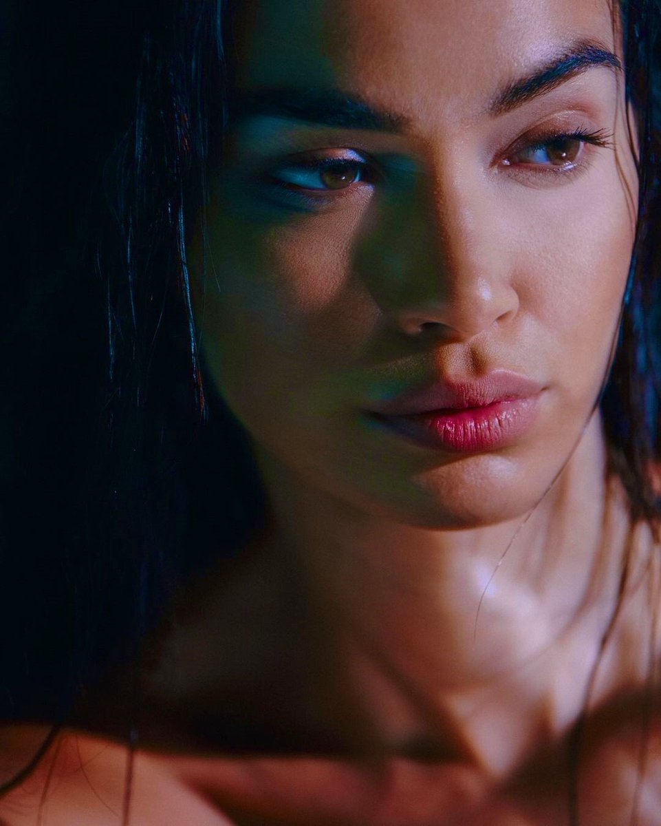 Her eyes they tantalize, she’s going to tear your heart apart, oh this you can’t believe. No, no, nay, she will deceive. ~