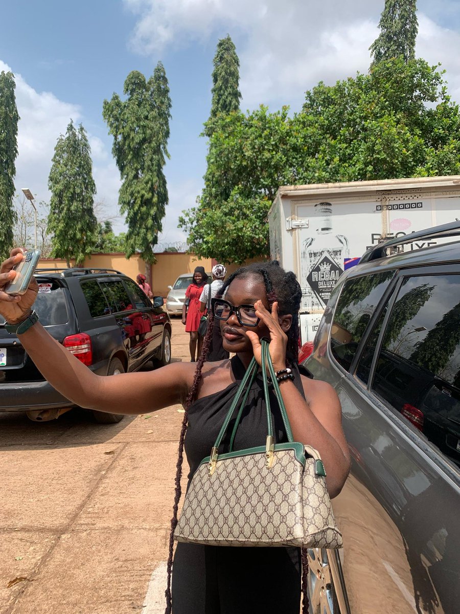 justsa_rah's tweet photo. Snapshots from last Sunday, Hsd 😊
Fingers crossed I run into a photographer today too 😅
Also Happy Palm Sunday https://t.co/tHl2f0DupE