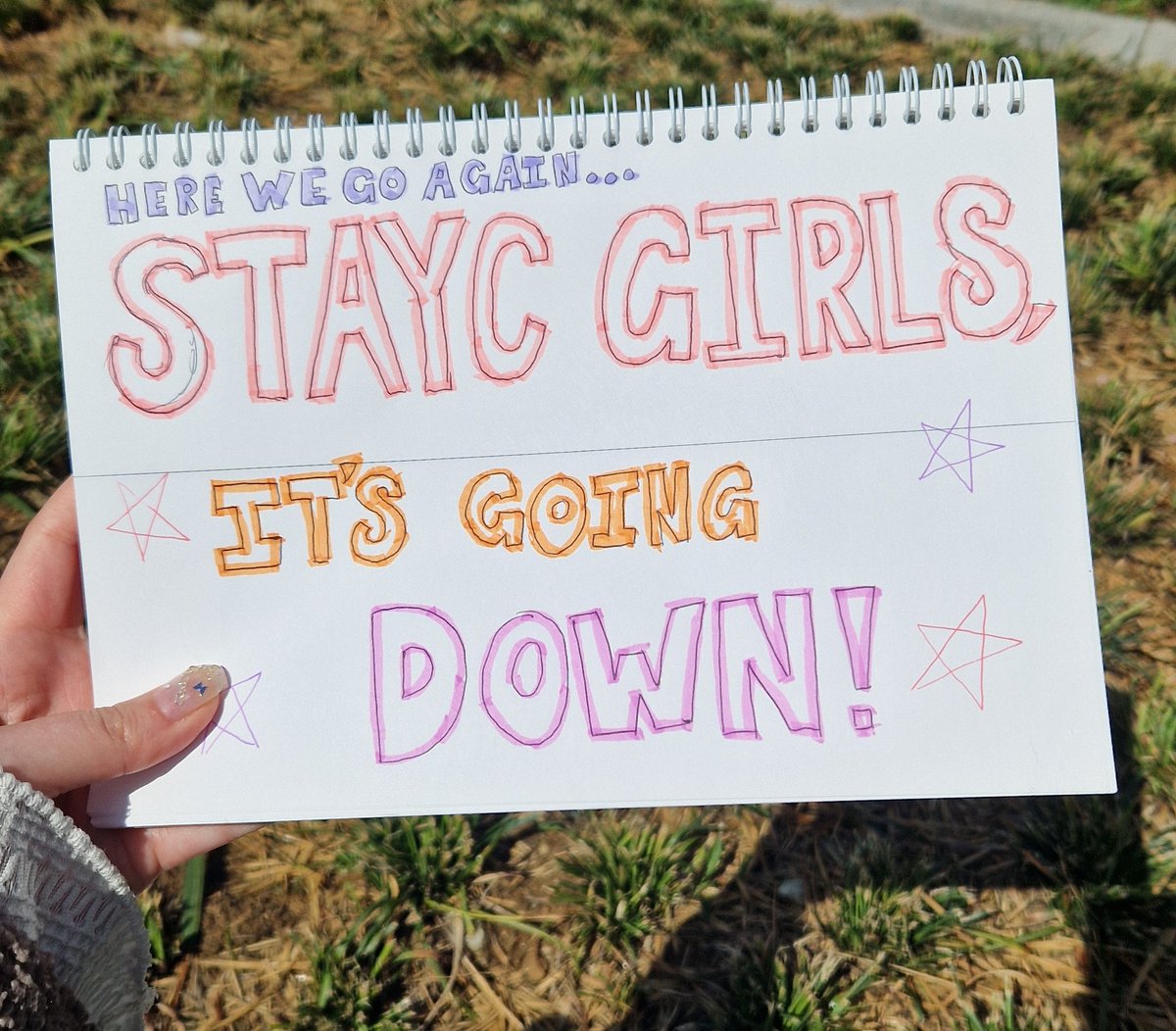 HERE WE GO AGAIN STAYC GIRLS ITS GOING DOWN!! 🩷☔️

#STAYC #스테이씨 #STAYC_STAY_TUNED_DAY2