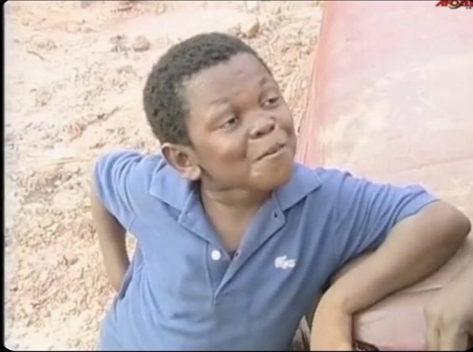 Usichokijua ni kwamba usiporepost Pinned Post yangu leo sahau kuhusu GIVEAWAY 😂
