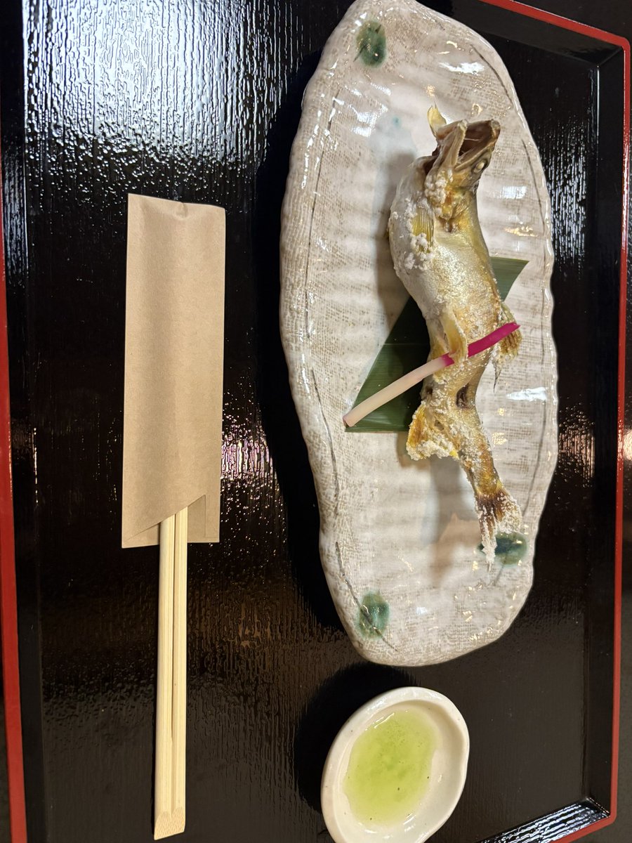chikity11's tweet photo. 水族館の後は魚が食べたくなるので。 https://t.co/i89NtDwkL2