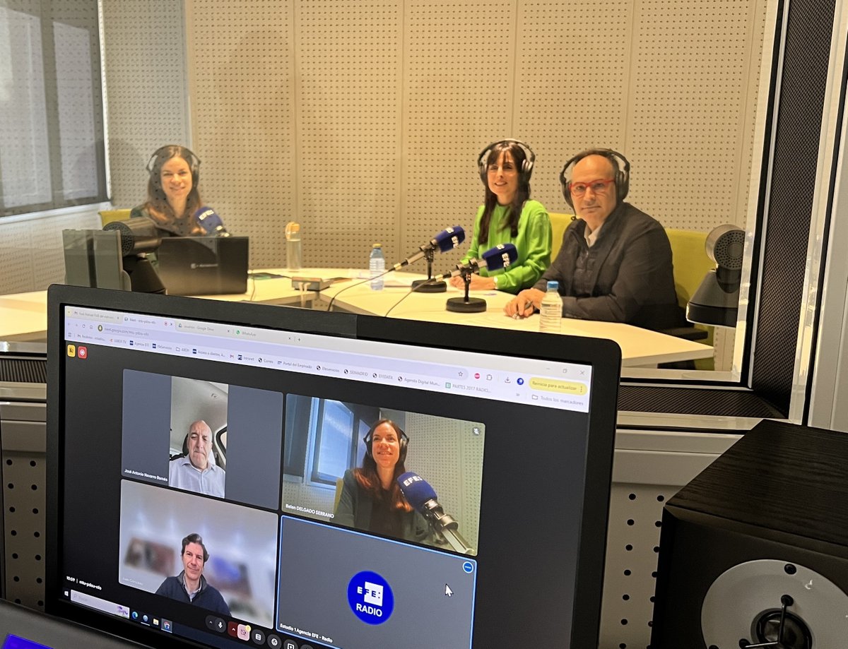 Efeagro's tweet photo. #Podcast 🎙️ | Escúchalo aquí https://t.co/tp0J9TKwcy

➡️En este nuevo episodio hablamos de como la industria alimentaria explora oportunidades de exportación entre tensiones arancelarias con @esFIAB @Covap #Juver y @AcesurGrupo

📰 https://t.co/7cgLf4VHiT https://t.co/1YpBx7R8b6