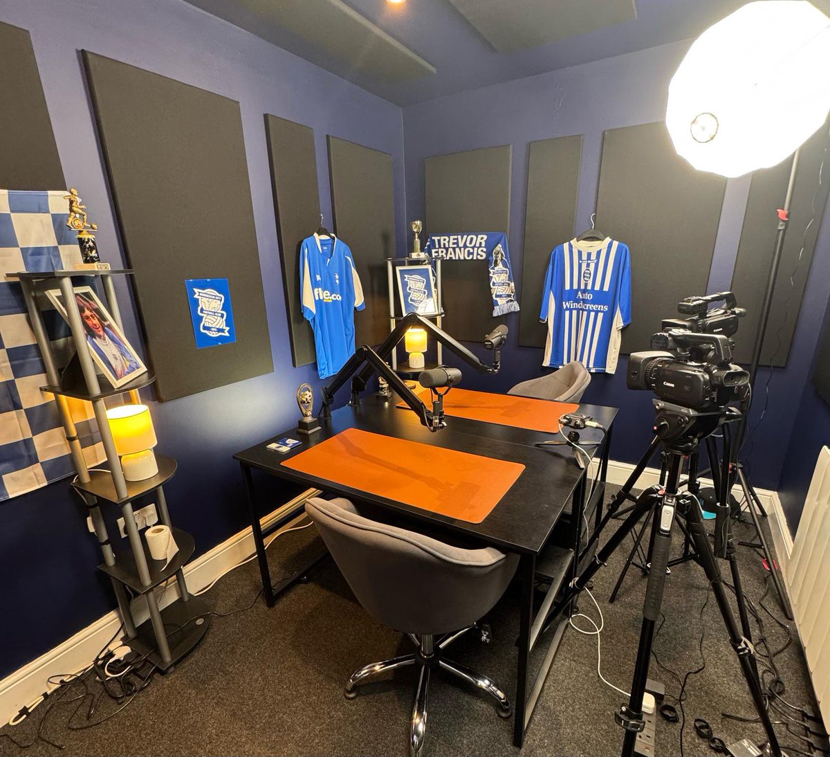The studio is empty today. We normally record on a Sunday but we are otherwise engaged!  We are off the WEMBLEY!!!

Don’t forget to go to BCFC Royal Blue on YouTube for our post match reaction! 

#BCFC #KRO #BirminghamCity
