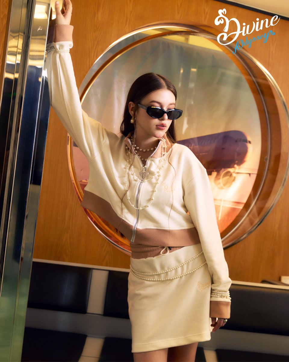DIVINEByGemini's tweet photo. Odyssey Collection ✈️

▫️ Airport Jacket Crop
100% Cotton French Terry
Caramel Custard
S / M / L
1350 THB

▫️Airport Skirt
100% Cotton French Terry
Caramel Custard
S / M / L / XL
950 THB

Available on : 18.04.2025 at 6:00 PM (GMT+7)
via Line Shopping : https://t.co/kPZBm8I44H 
Website : https://t.co/sf7Nh87wJF

#OdysseyCollection
#DivineOfficial