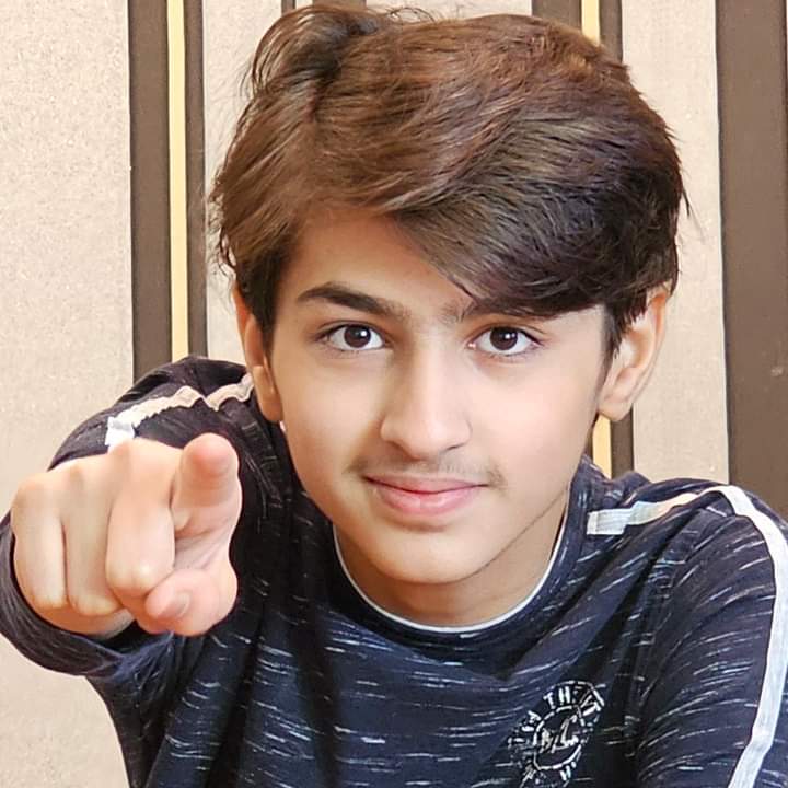 صباح الخير أحبابي ومتابعيني وكل عام وانتم بخير ونعود لكم من بعد طول غياب وانتم دائما في القلب