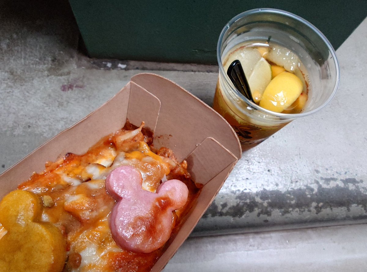 dianna828's tweet photo. 本日のお食事、ラスト。
ニョッキグラタンとレモンとピーチのレモンアイスティー
フードトラックのお支払いは現金のみなのでご注意を。（バケパのフリードリンク可） https://t.co/U2UdBpA2T3