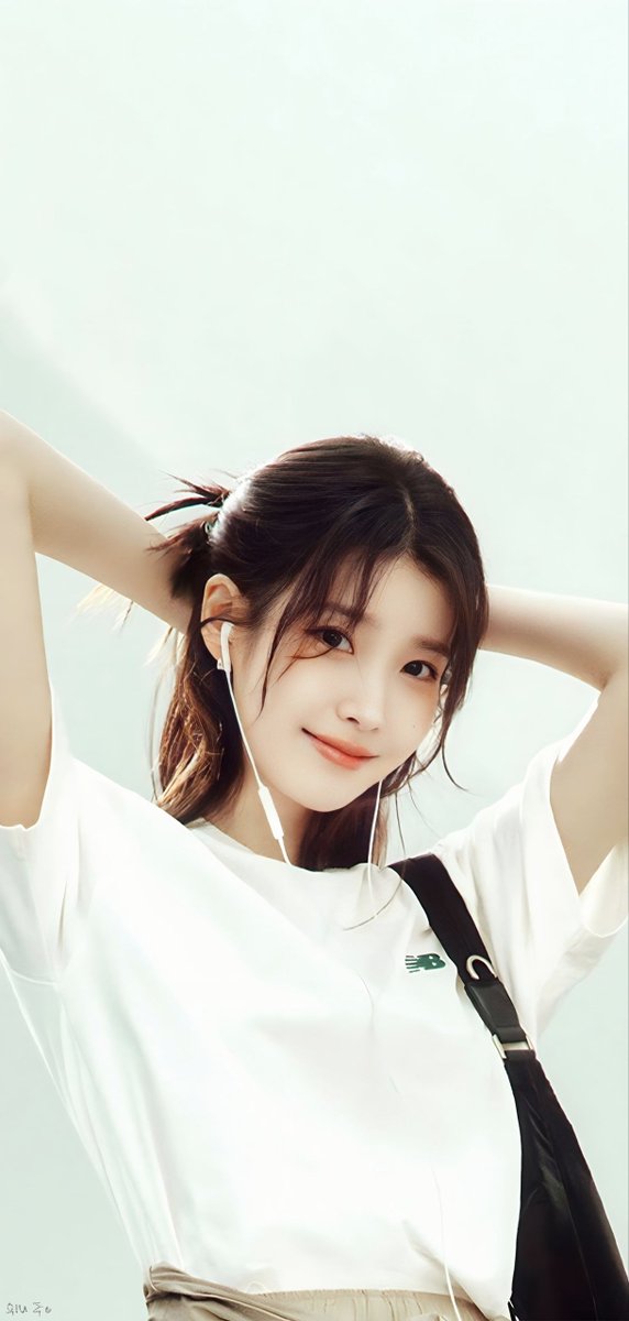 wyjc516's tweet photo. 지은시
IU X New Balance
mobile wallpaper
#아이유 #IU https://t.co/0WlyG78T5m