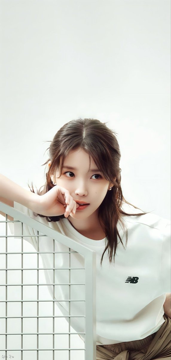 wyjc516's tweet photo. 지은시
IU X New Balance
mobile wallpaper
#아이유 #IU https://t.co/0WlyG78T5m