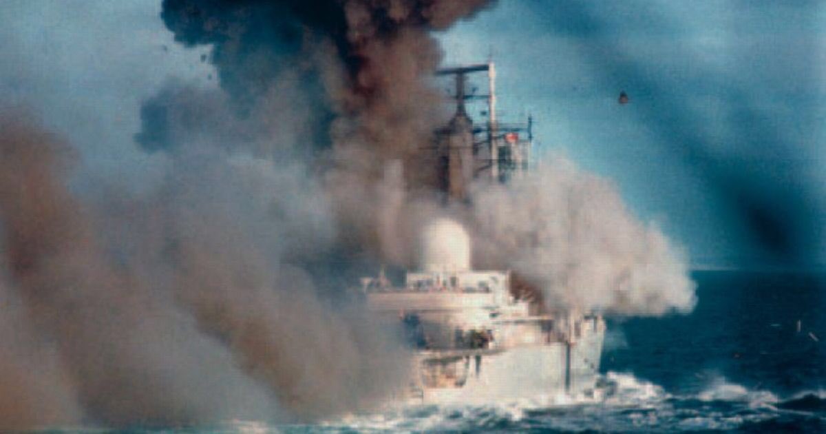 #OnThisDay 1982 Type 42 Destroyer HMS COVENTRY is lost during action with Argentine Aircraft in which several bombs hit. 19 sailors died, most of which were in the Operations Room and Dining Hall areas where bombs the hit. RN Firefighting  training today still based on this event