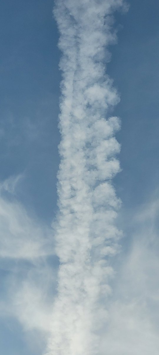 ANGRYNIC tweet media