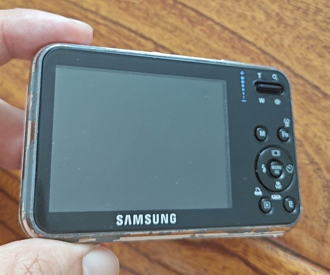 khuntyme's tweet photo. ดีล / ไม่พร้อมส่ง
Samsung i8 (รุ่นแจมิน)สีขาว

2900รวมส่งกลับ+ในไทย

🖇️ตำหนิตามขอบด้านข้างตามรูปนะคะไม่มีผลต่อการใช้งาน

รอของ14วัน วิดิโอเพิ่มเติมในแชทนะคะสนใจทัก dm 
#กล้องดิจิตอล #กล้องดิจิตอลเก่า #กล้องดิจิตอลมือสอง #ส่งต่อกล้องดิจิตอล https://t.co/mVMRu7QCMh