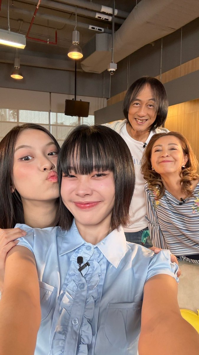 PIXXIEofficial_'s tweet image. ขอขอบคุณ @ThaiPBS และ ‘#VIPAvROOM’ มากๆ เลยนะคะที่ต้อนรับพวกเราอย่างอบอุ่น ฝากติดตามละคร ‘เกิด/แก่/เจ็บ/โต’ ของพวกเราด้วยน้าา👧🏻👨🏻‍🦳✨

📍 ชมย้อนหลังทาง VIPA V ROOM
🔗 youtube.com/live/btcJFeyWY…

#VIPAdotMe
#เกิดแก่เจ็บโต #PiXXiE
#Pimma_PiXXiE #Praesun
#ต้นแมคอินทอช #mai_nathalloyd