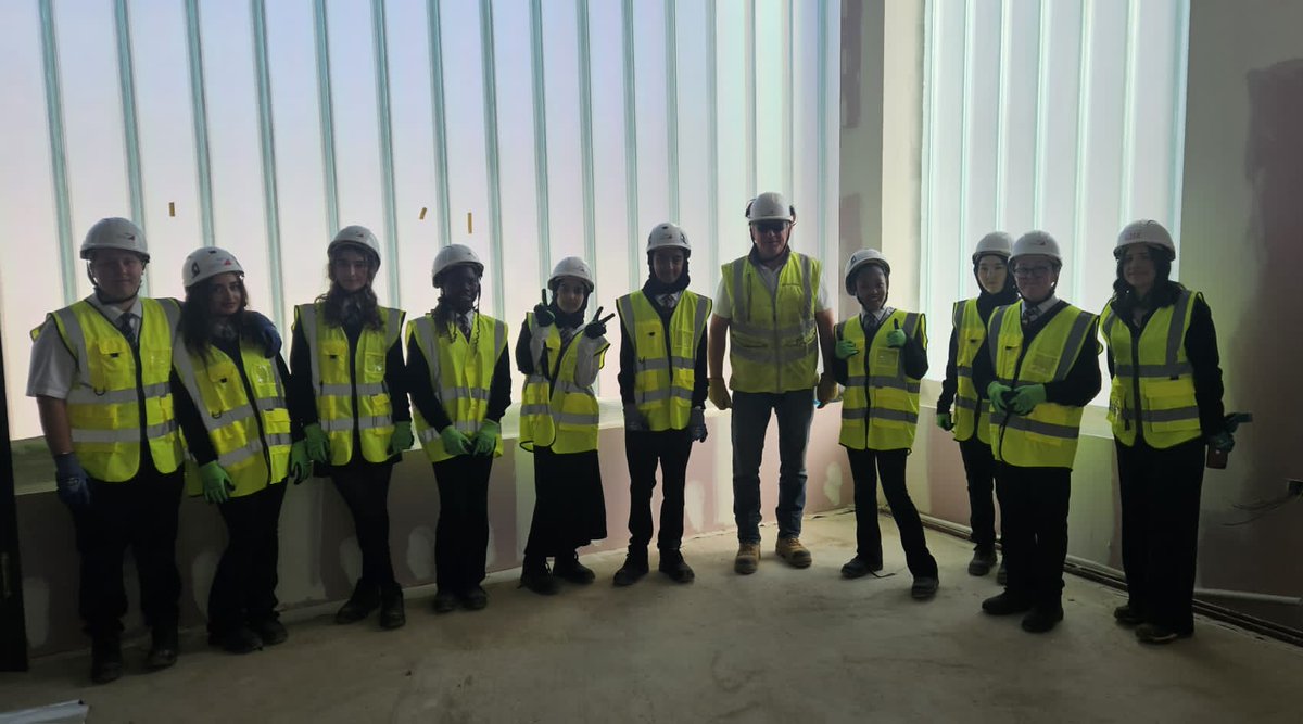 Cant_sixthform's tweet image. On the final day of the Spring Term, we @Cant_sixthform @cantonianhs were lucky enough to be invited on a tour of the New Build #ExcitingFuture. We took a few Yr 11s and Yr 7s to explore recent developments. #CantWait
