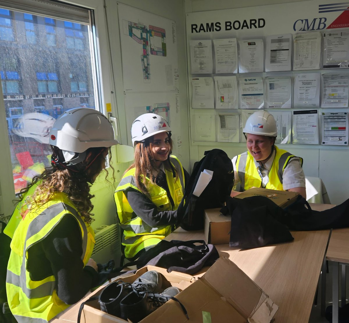 Cant_sixthform's tweet image. On the final day of the Spring Term, we @Cant_sixthform @cantonianhs were lucky enough to be invited on a tour of the New Build #ExcitingFuture. We took a few Yr 11s and Yr 7s to explore recent developments. #CantWait
