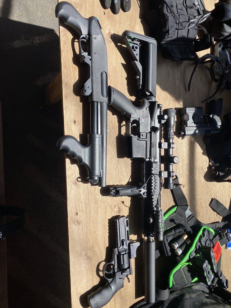 昨日は久しぶりにサバゲー行ってきました。珍しくいっぱい動いたので筋肉痛です。
楽しかったぜ！ありがとう！