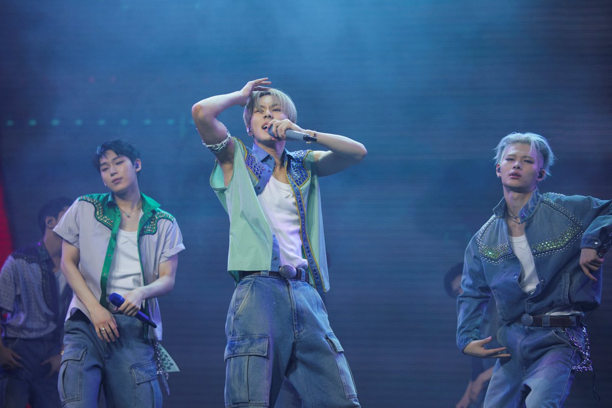 Coachella(コーチェラ)2025 ENHYPEN会場限定Tシャツ Coachella(コーチェラ)2025 ENHYPEN会場限定Tシャツ - メルカリ