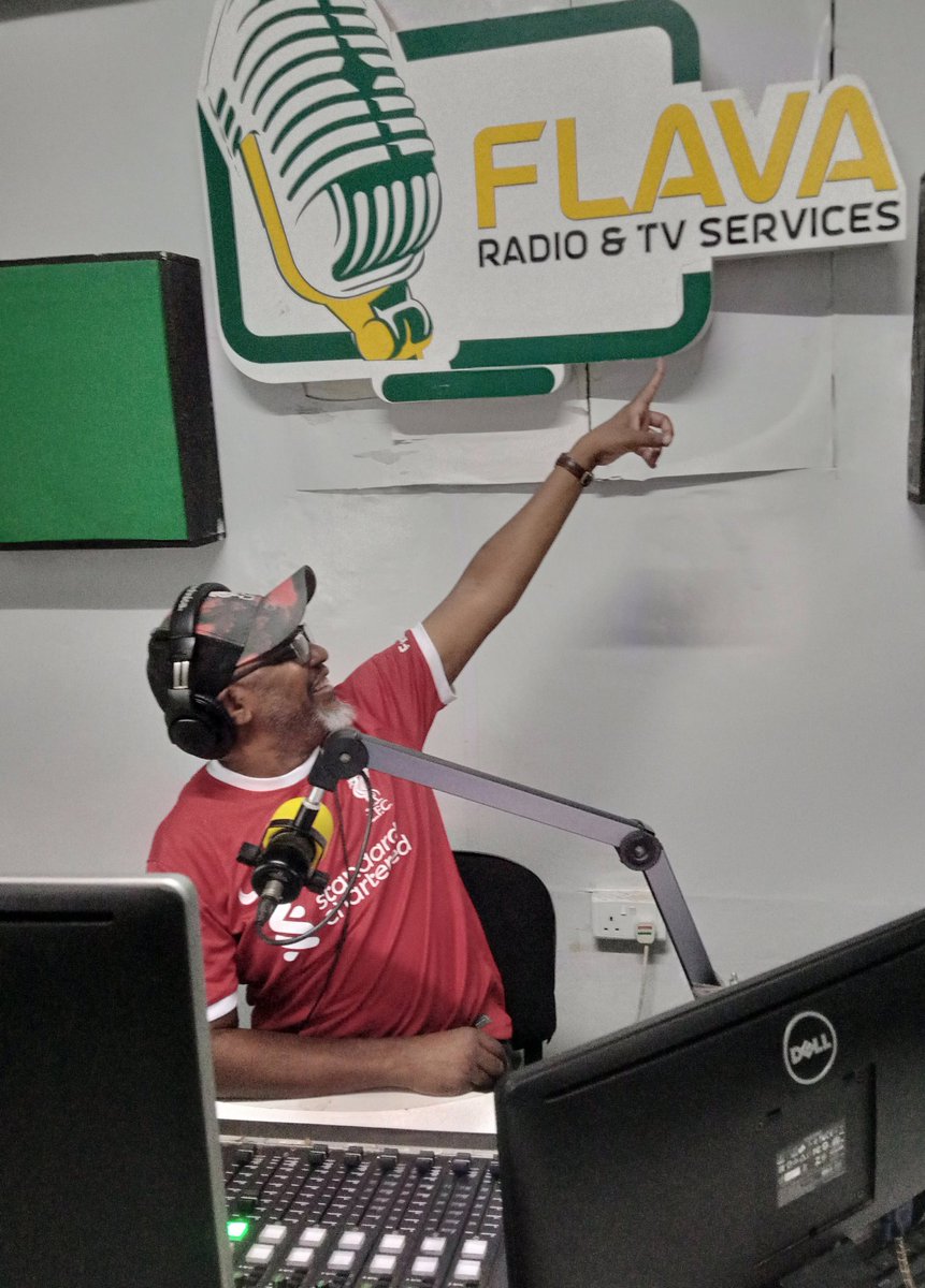 vicmafu's tweet photo. Join #TheJazzShow that brings different sessions for your Sunday listening pleasure with The Smooth Pilot aka Uncle Victor till 14hrs
#FlavaFm
87.7 CB
92.1 Solwezi
96.9 Lsk
Stream Live 🌎 App (Apple & Google) Play store.
#KopalasMostLoved
#WeCanBroadCastFromAnyWhere https://t.co/AImlRLkypg