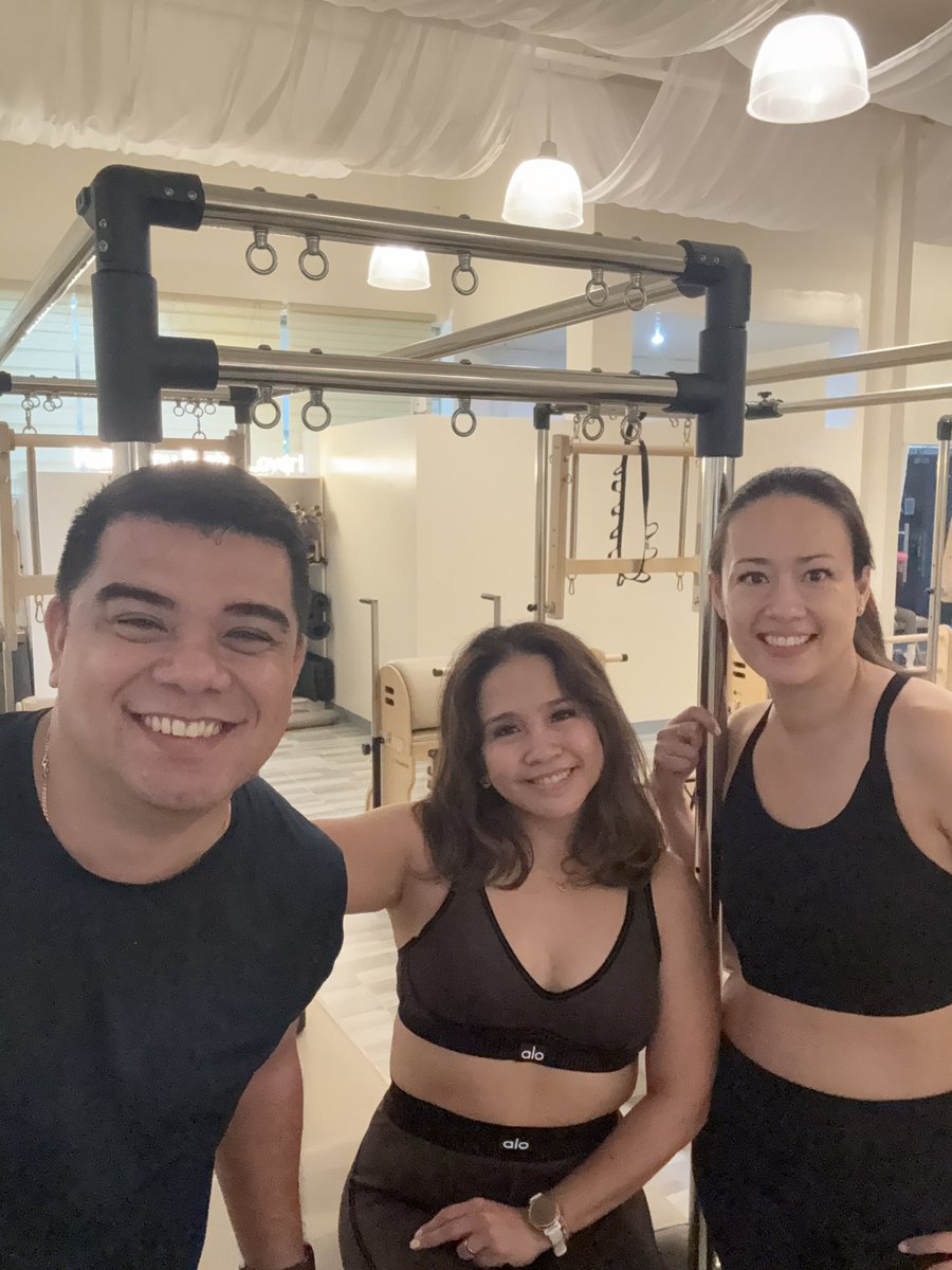 brandonbriones's tweet photo. pilates session with briones cousins.. @luckycupcake https://t.co/LL2sTNX3W6