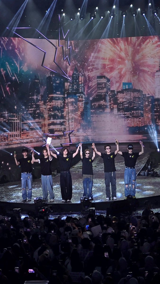 ihanikaan's tweet photo. Feel free to save ^^

#KNOCK_ON_Vol_1_IN_JAKARTA #BOYNEXTDOOR #보이넥스트도어 https://t.co/Hs6yEoj1Fe