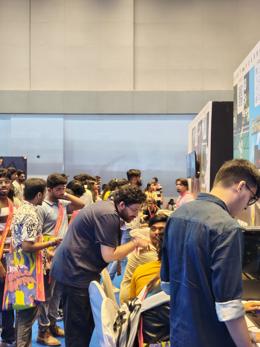 DAY TWO LET'S GO😇

FULL HOUSE ✨ <a href="/indiegameutsav/">indiegameutsav</a> 

#pcgaming #gamedev #madeindia #IndieGameDev
