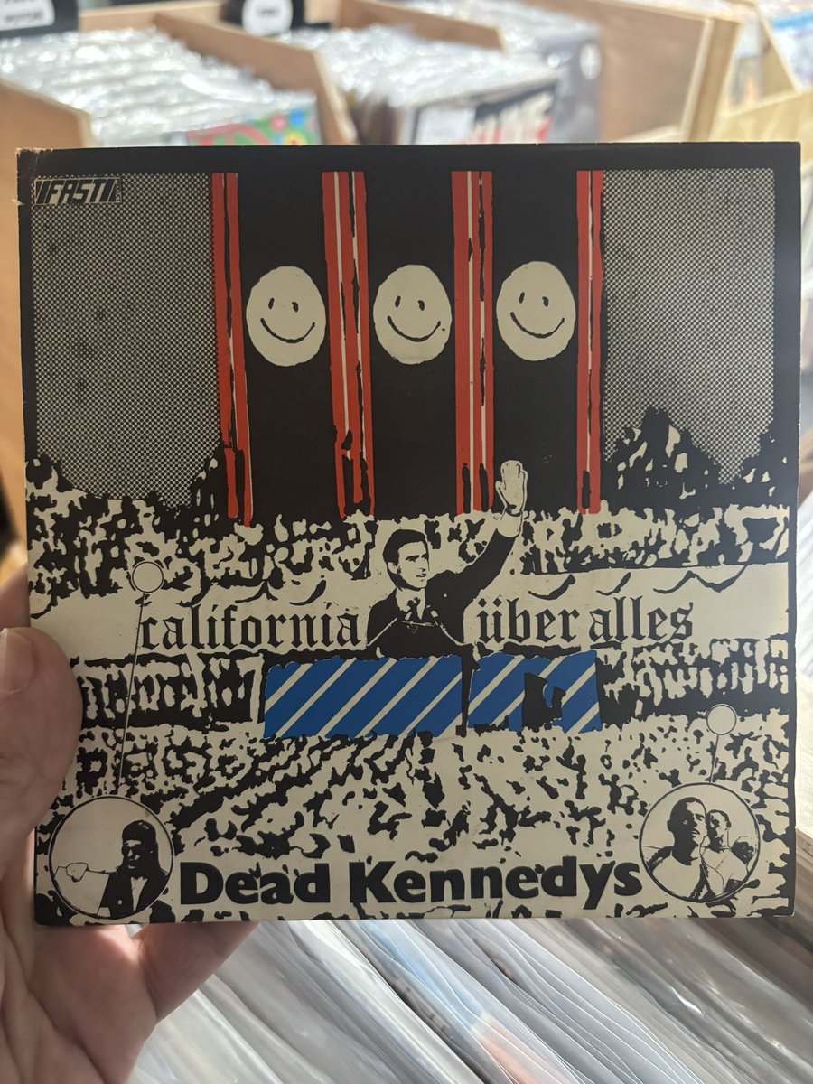 Sometimes you just need to spin something that’s gonna get you up and going for the day! What are spinning this Sunday morning?

Shop open 12-5 today with the 20% sale off all 2nd goodies still on 👍