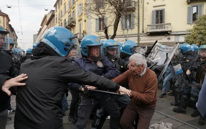 Il decreto sicurezza è fascismo.
Fine della discussione.