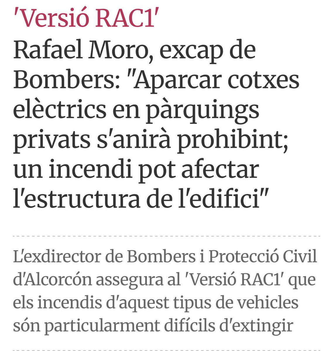 SergiMaranya's tweet photo. ℹ️ Hi ha països on s’han començat a implementar restriccions per aparcar als cotxes elèctrics en aparcaments subterranis, principalment per motius de seguretat relacionats amb el risc d’incendi de les bateries de liti.

👉🏻 A la ciutat de Kulmbach, Alemanya, s’ha prohibit l’aparcament de vehicles elèctrics i híbrids en aparcaments subterranis després d’un incendi causat per un cotxe elèctric que va provocar danys importants i va mantenir l’aparcament tancat durant cinc mesos.

👉🏻 A la Xina, a la província de Zhejiang, diverses empreses i edificis, incloent hotels i oficines, han prohibit l’entrada de VE als seus aparcaments soterrats. Aquesta mesura s’ha pres arran d’incidents d’incendis espontanis relacionats amb bateries de liti. Els vehicles elèctrics són redirigits a zones d’aparcament exteriors per motius de seguretat.

👉🏻 Als Estats Units, sobretot a Nova York i Colorado, algunes associacions de propietaris han implementat restriccions de VE en garatges subterranis, citant riscos d’incendi i dificultats per extingir incendis de bateries en espais tancats. 

👉🏻 A Seül, Corea del Sud, el govern metropolità ha anunciat mesures per restringir l’accés de VE amb bateries carregades per sobre del 90% als aparcaments soterrats d’edificis residencials. Aquesta decisió es va prendre després d’un incendi en un aparcament subterrani causat per un Mercedes-Benz EQE, que va provocar danys significatius a altres vehicles i infraestructures.
Les autoritats també han establert límits de càrrega del 80% als carregadors ràpids públics i privats de la ciutat.

👉🏻 A Vietnam, després d’un greu incendi en un edifici a Hanói que va causar més de 50 morts, molts propietaris d’edificis han prohibit aparcar vehicles elèctrics en garatges o aparcaments subterranis. Tot i que no hi ha una llei nacional que ho prohibeixi, aquesta mesura s’ha estès àmpliament com a precaució.

🤔 Què en penseu?