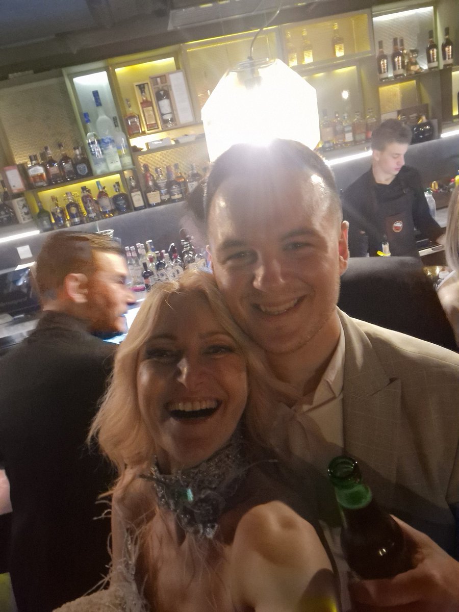 ulla (@ursulatolj) on Twitter photo Urednica Večernjakove ruže s dobitnikom iste. Čestitke! <a href="/ZiziPecina/">Andrija Cmrečnjak</a> & <a href="/tribina_hr/">Tribina.hr</a> Urednica Večernjakove ruže s dobitnikom iste. Čestitke! <a href="/ZiziPecina/">Andrija Cmrečnjak</a> & <a href="/tribina_hr/">Tribina.hr</a>
