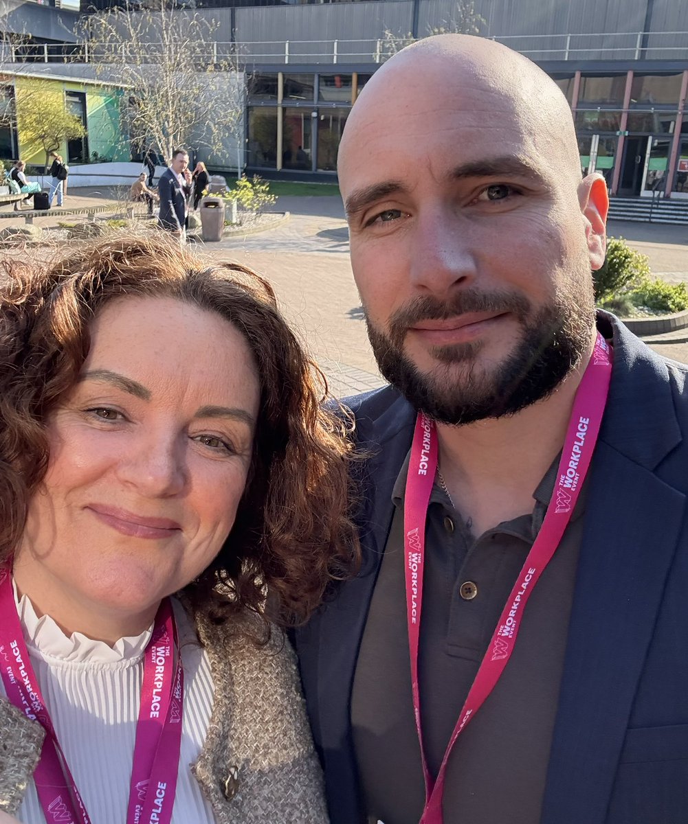 Amanda Stewart tweet media