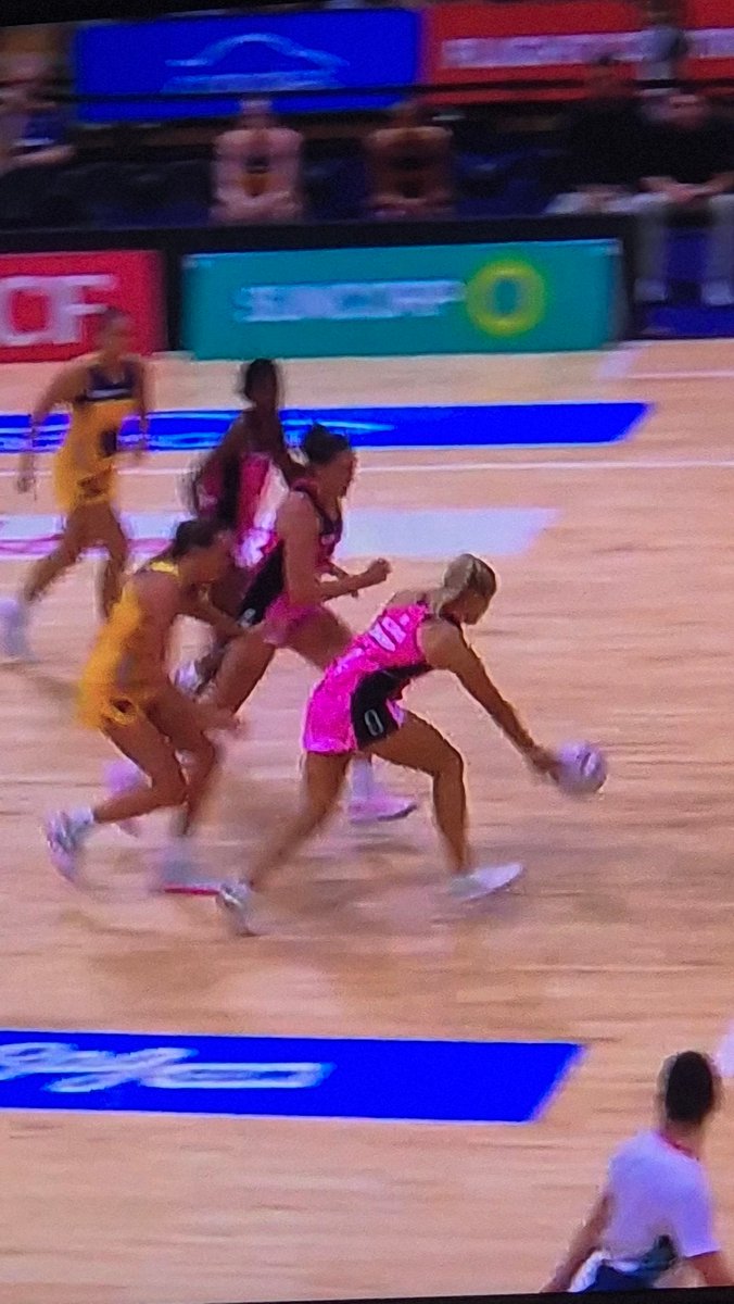 OGNetballJunkie's tweet photo. Ben Homer and Keirra Trompft... Just saying...
#NetballRules
#LIGvTHU https://t.co/yEo8NYXnIX