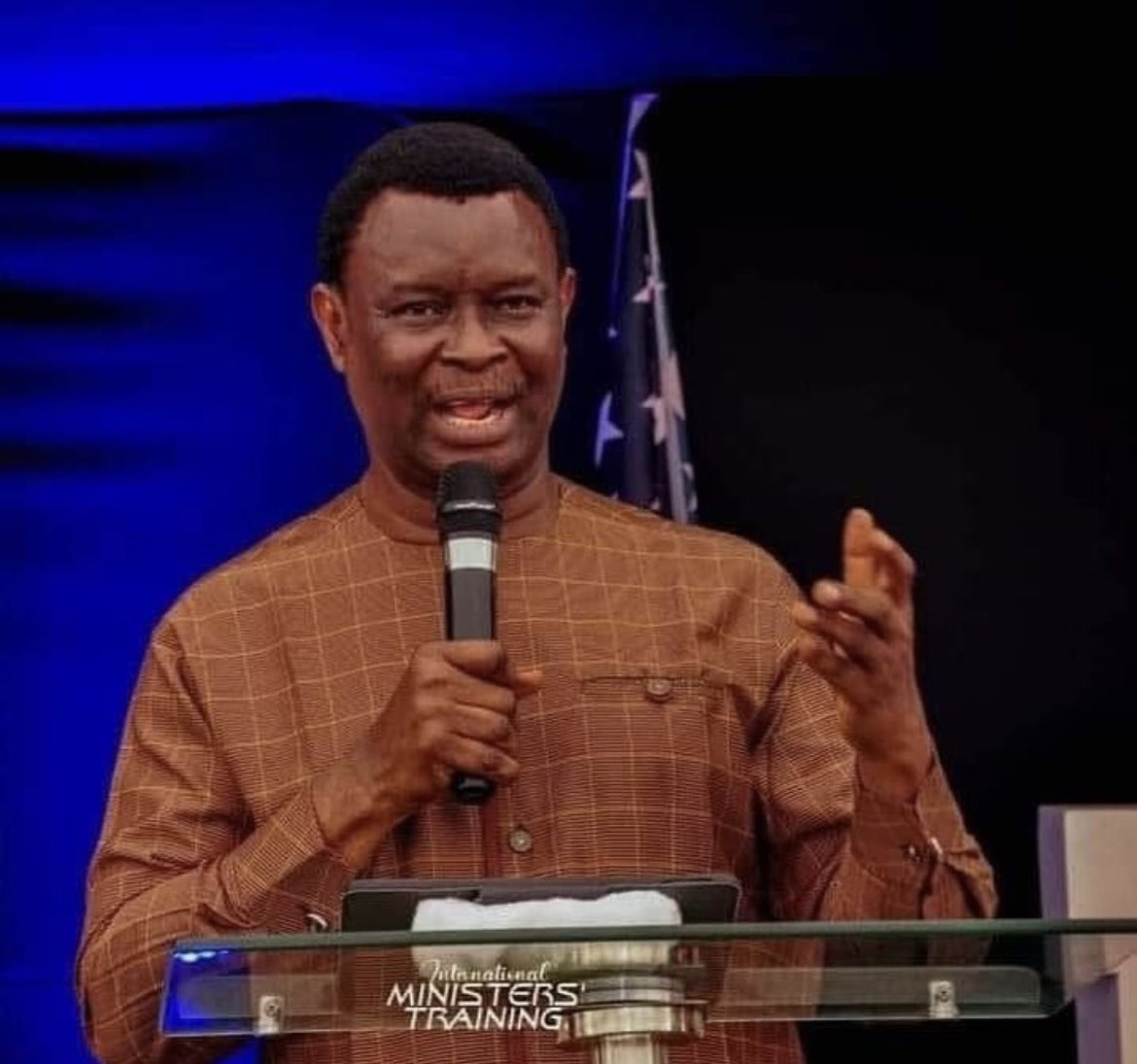 oshereatiolorin's tweet image. Happy 65th birthday 🎂 to our talented Agba Actor “Mike Bamiloye” emiyin tun bo ma pe pe fun wa sir🙏

#oshereatiolorinyorubanews
#mikebamiloye #Tompolo #Tokemakinwa #EFCC #Morayo Rip Legend