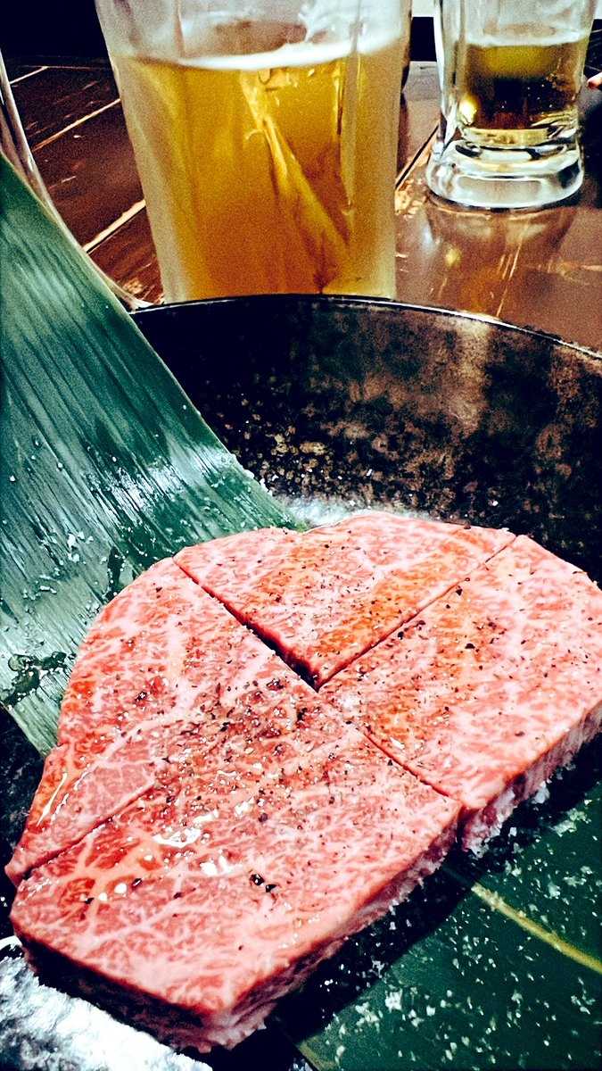 pon_webdesign's tweet photo. 昨日は大型案件を終えたお疲れ様会ということで、家族で焼肉いってきました🥩✨

やっぱり美味しいものは正義ですね🤤

また美味しいもの食べるためにも引き続き頑張ります🙌✨ https://t.co/iJbqDRw7jC