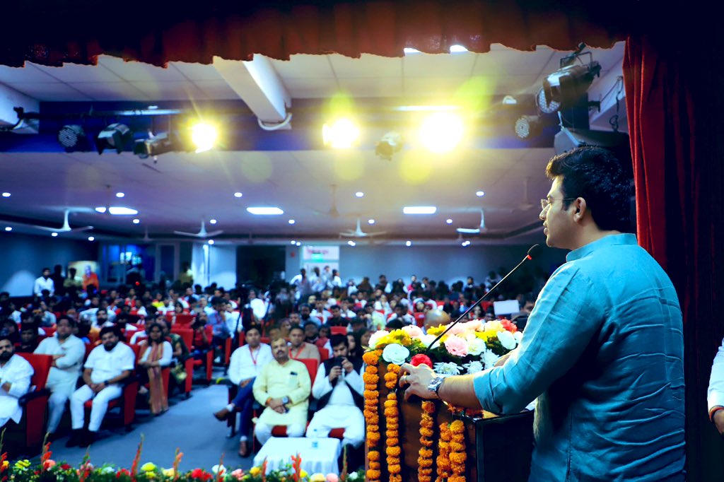 vineetvatstyagi's tweet photo. The concluding program of Bharat and Its Scientific Glory was organised in Ghaziabad, Uttar Pradesh yesterday in which Top 30 teams representing 7 states participated. 
BJYM National President & MP Bengaluru South Shri @Tejasvi_Surya Ji addressed the participants, panel members and other youth. 
#BharatAndItsScientificGlory #ViksitBharat2047