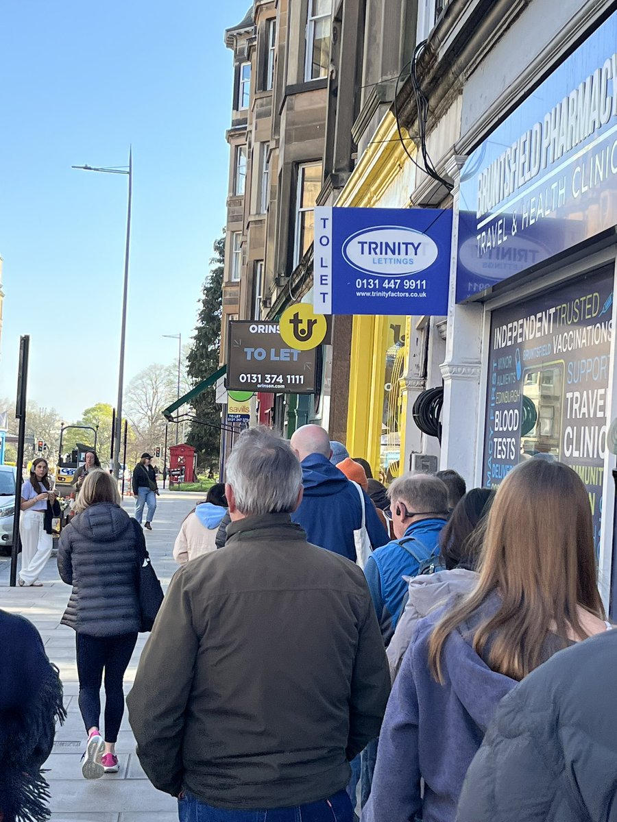 Willie Wood (@wullie74) on Twitter photo <a href="/ThorneRecords/">Thorne Records</a> well done yesterday, large queue but got talking to another couple of guys, made the wait seem shorter, coffee delivery 👍. Got the couple I was looking for. Cheers to you all 👍👏 (shop photo 09.37) <a href="/ThorneRecords/">Thorne Records</a> well done yesterday, large queue but got talking to another couple of guys, made the wait seem shorter, coffee delivery 👍. Got the couple I was looking for. Cheers to you all 👍👏 (shop photo 09.37)