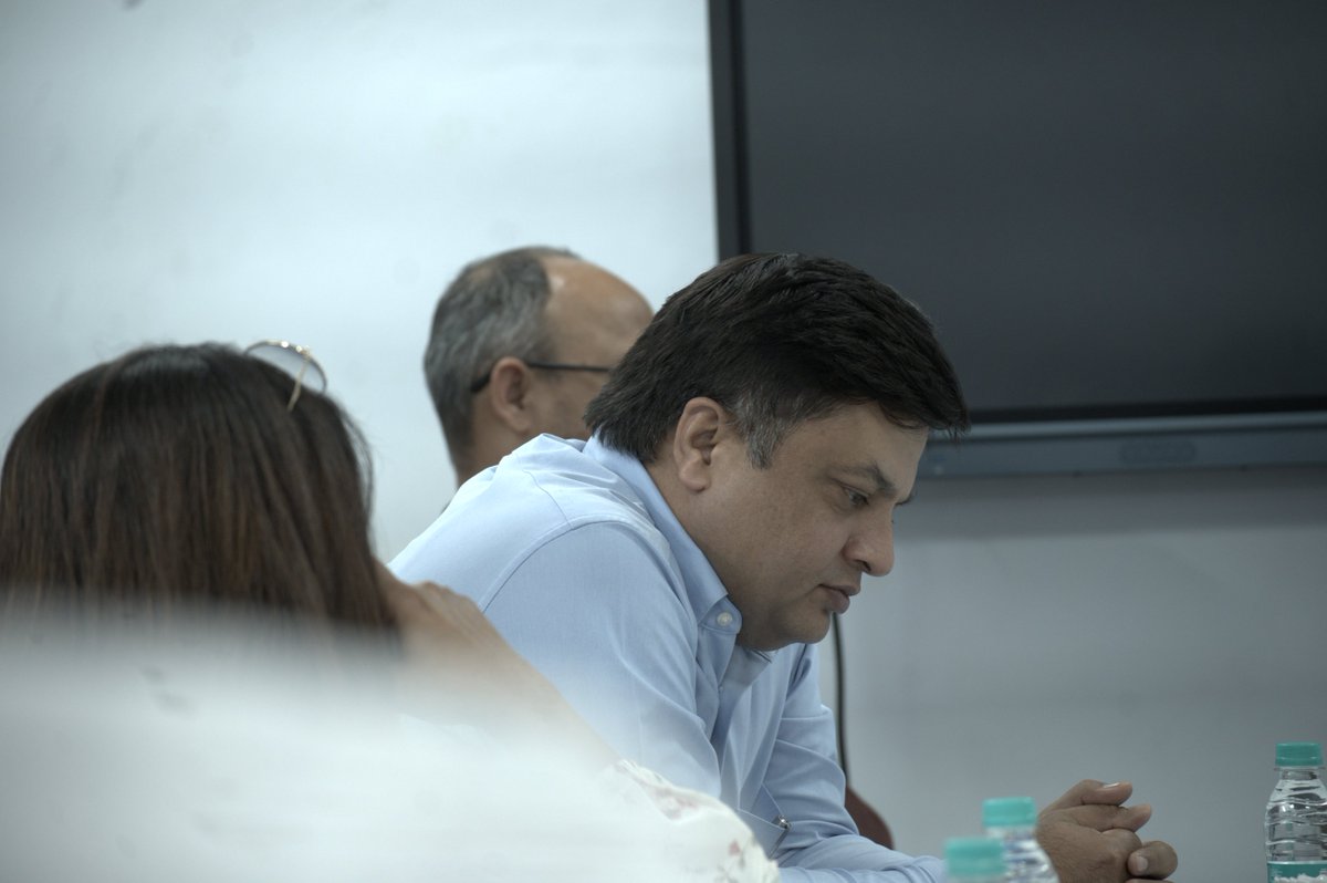 WellNect's tweet photo. Behind every serious face is a heart full of ambition.
Focused, determined, and ready to make a difference. #TeamGoals #DrivenByPassion #wellnect https://t.co/ppQ3qkUlHf