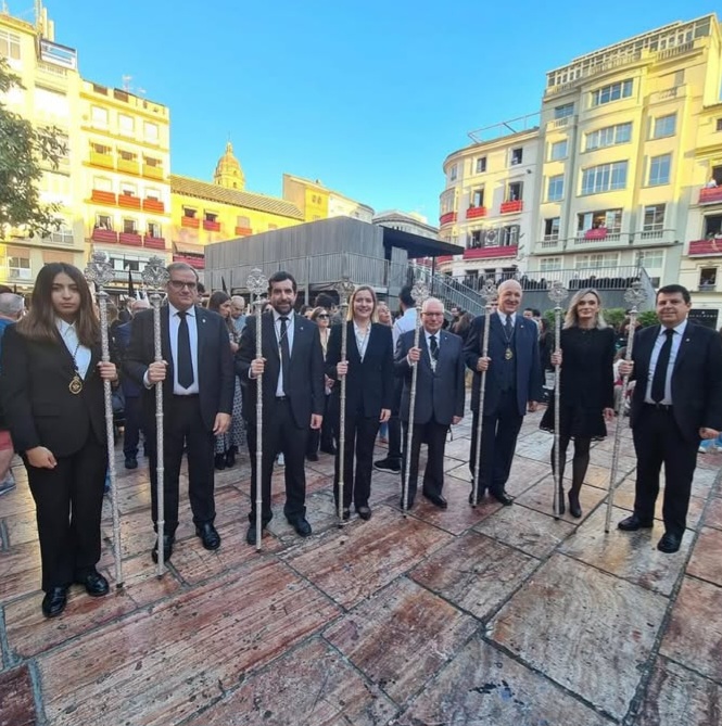 Nuestros compañeros de Junta Directiva de Ademar Malaga, Marta Jerez y Jesús Martin  acompañaron al Cristo del Amor en su salida procesional.