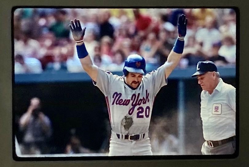 SpecialKLevy's tweet image. Happy Easter to everyone! Praise Jesus, He is risen! 🙌🏼✝️. And #LGM