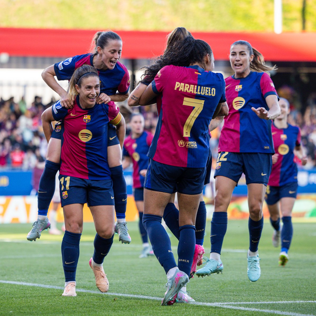 FCBfemeni's tweet photo. Lisboa? Una mica més a prop 😍 https://t.co/jWpXdXQcPe