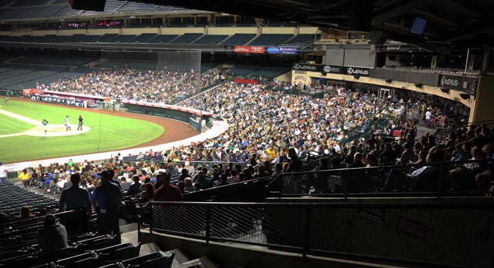 Stitch_Head's tweet image. #OnThisDay in College Baseball: 2016
In a D2 game with 7,502 fans at @Angels Stadium, #6-ranked Cal Baptist (@CBUbaseball) beat Point Loma 5-2 behind ace RHP Tyson Miller &amp;amp; OF Alec Morabito’s HR. Again, that&apos;s 7,502 in attendance for a D2 game.
@D2BaseballNews
@DivIIbaseball