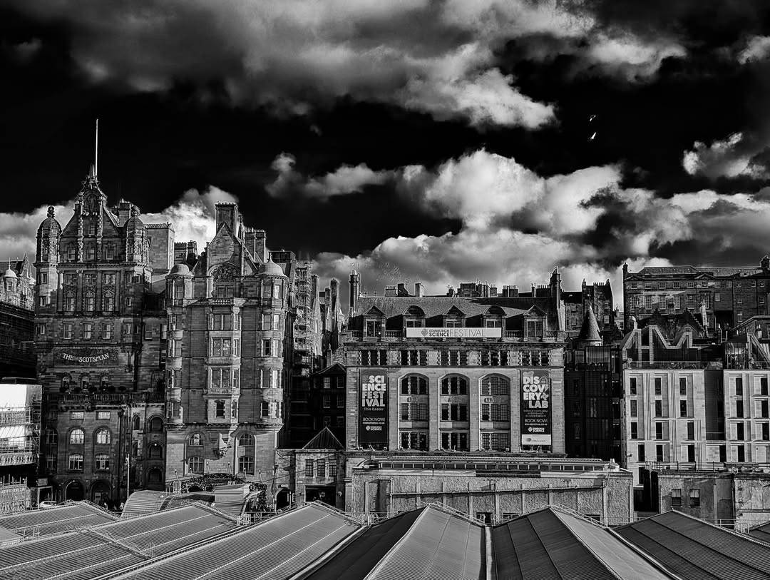 darkedinburgh's tweet photo. “The saddest aspect of life right now is that science gathers knowledge faster than society gathers wisdom.”
― Isaac Asimov https://t.co/pgnTGm6408