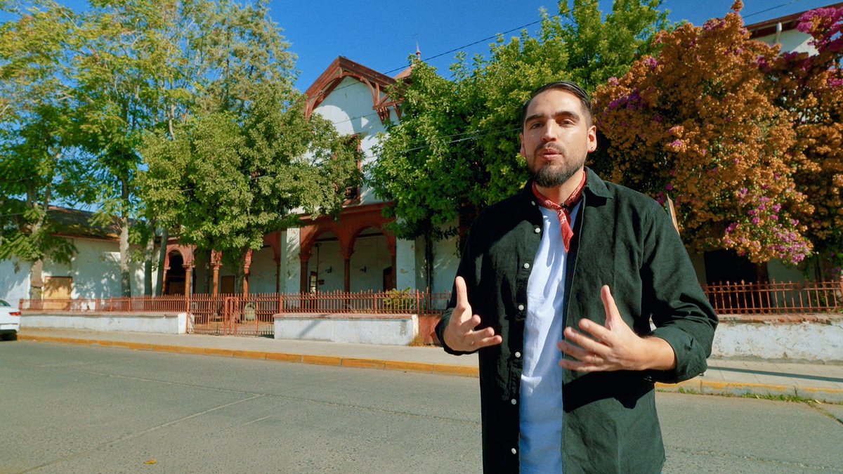 BenjaEstibill's tweet photo. la casona Ochagavía: se dice que construcción fue en 1750. Ha sido testigo de la historia de Chile, refugiando al ejército de los Andes con el general San Martín, así tambien en la guerra civil de 1829 donde en sus tierras se libró la batalla de Ochagavia
https://t.co/z6t0JJBzZy https://t.co/2cf01ekQZO