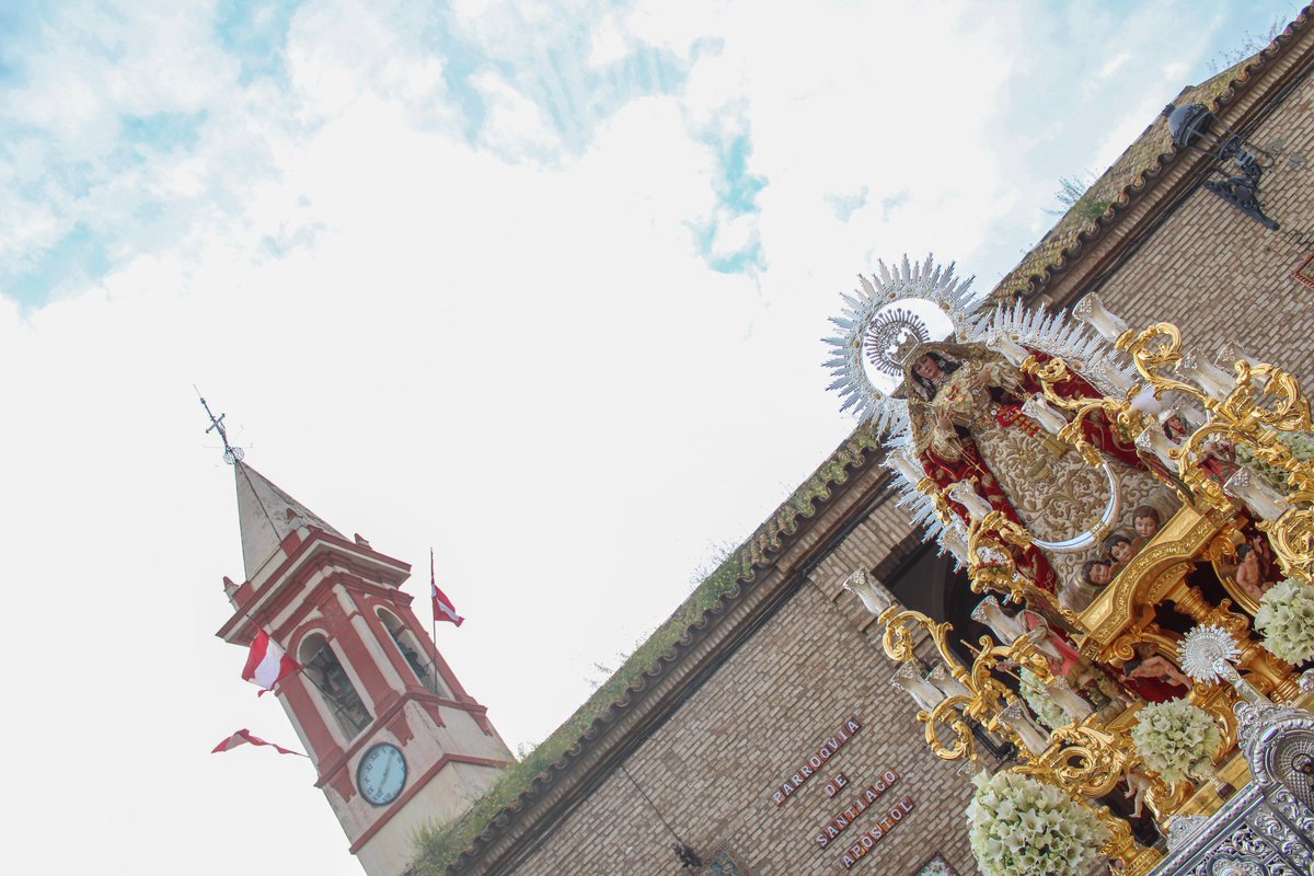 🔴 La Virgen de Castilleja, Nuestra Señora de la Soledad, ya en las calles de Castilleja.

¡Viva la Virgen de la Soledad!
¡Viva la Reina de Castilleja!

#Castilleja #ResucitaEnLaPlaza #TDSCofrade
